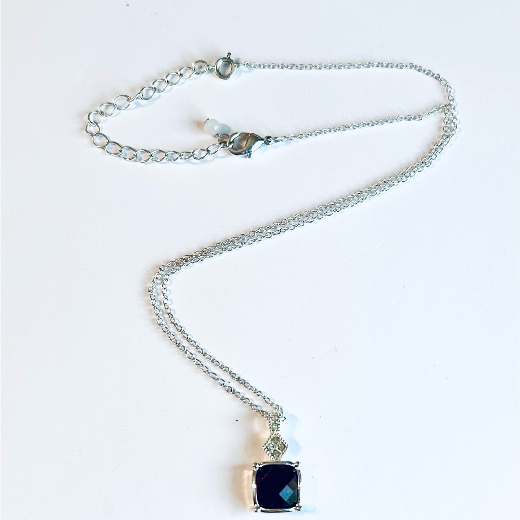 Elegant Nrt Silver Necklace With Maroon Pendant, Nrt Jewelry
